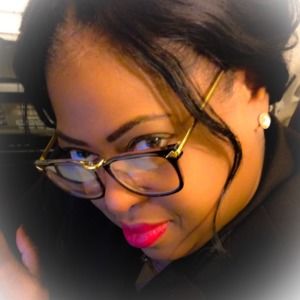 Meet your Posher, Jacqueline